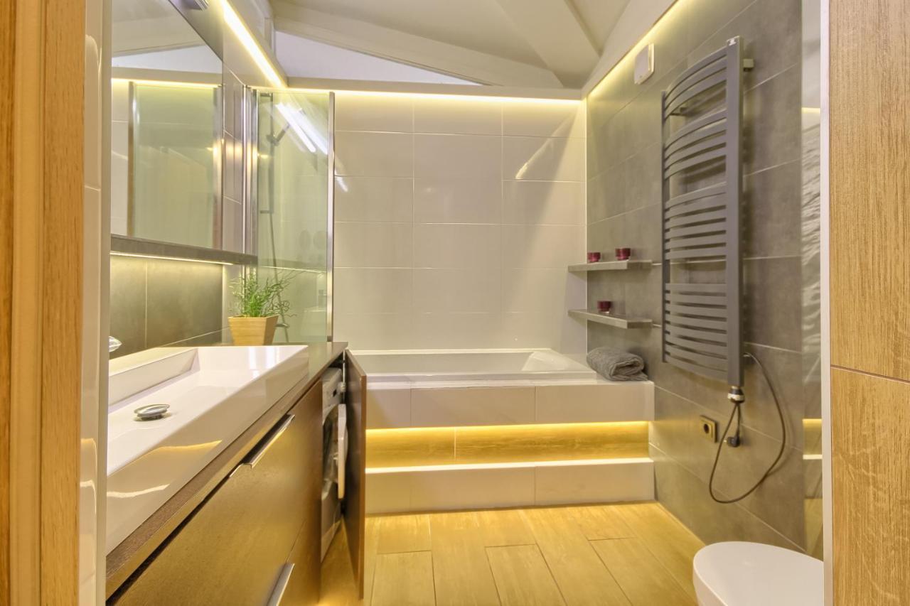 Apartamentai Aqua ドルスキニンカイ エクステリア 写真